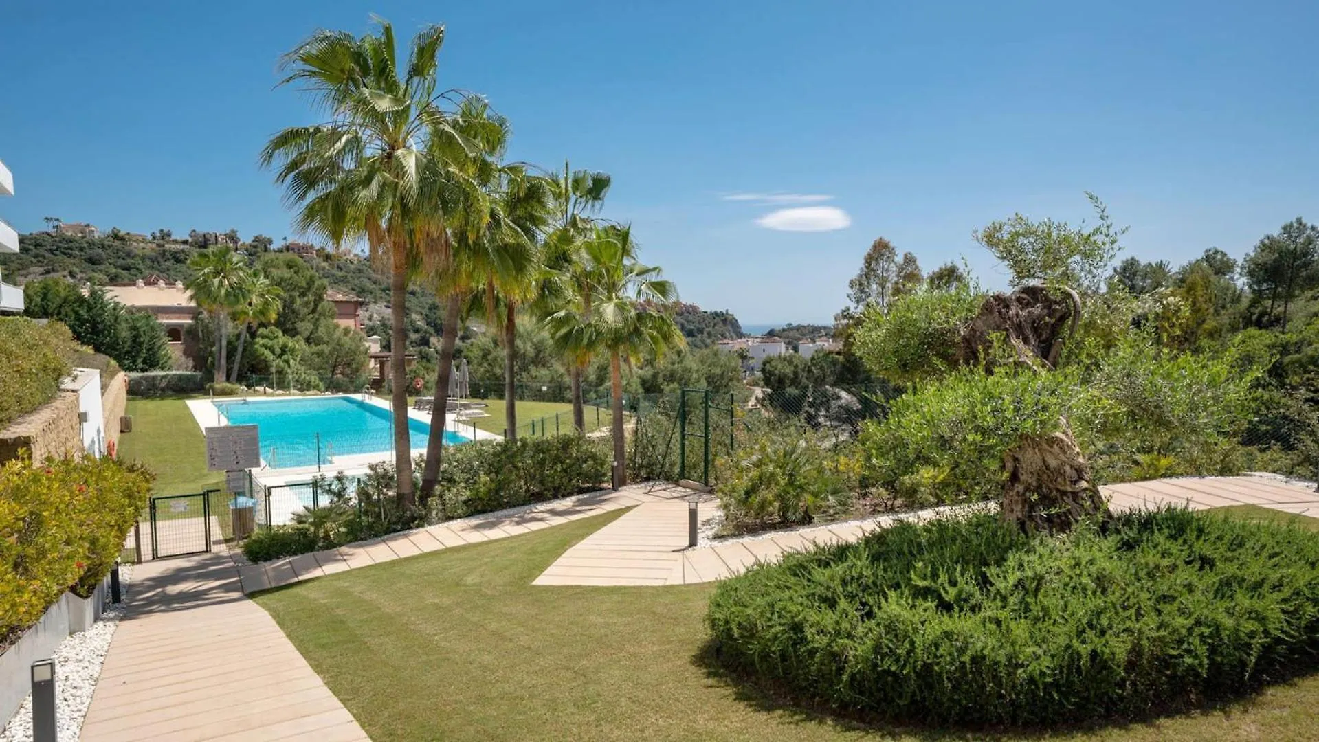 Apartment Botanic View Benahavis 0*,